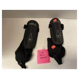 2 ct. - Mitre Kids Shin Guards