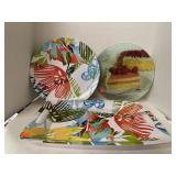 3 ct. - Plastic Trays & Glass Cutting Board