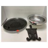 Lot of Kitchen Items