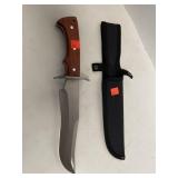 Large Hunting Knife & Sheath