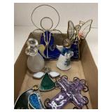 Lot of glass angels.