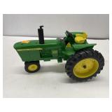 Vintage John Deere Model 2520