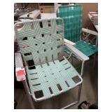 Lot of 2 lawn chairs