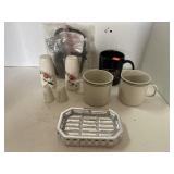 Misc lot. Vintage S&P shakers no stoppers.