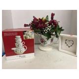 Mixed lot of home decor. Including stacking tea