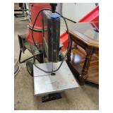 Black & Decker  7 1/2 Inch Power Band Saw