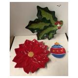 Christmas plates. Approx 13in & 5in diameter.