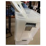 4 totes w/ lids