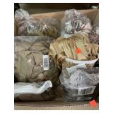 Lot of curtain panels. Incl Liz Claiborne.