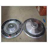 2 Cnt Hubcaps 1 Ford
