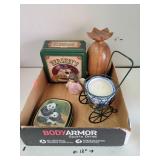 House Decor & Tins