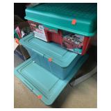 3 totes w/ lids