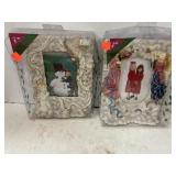 2 Christmas frames hold 4x6 picture.