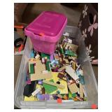 Large Lot of Assorted LEGOs