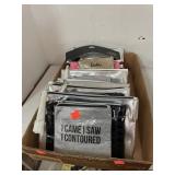 16 ct. - Makeup Bags