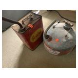 2 cnt Vntg Gas Cans