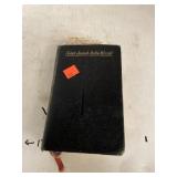 Vintage St. Joseph Daily Missal
