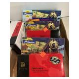 Lot of 7 Ready to Run HO Scale Train Cars