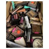 Mixed lot of make-up