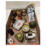 Miscellaneous Lot of Knickknacks.