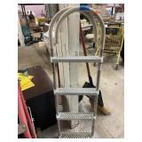 4 ft. Pool Ladder
