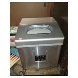 Magic Chef Countertop Ice Maker Model MCIM30SST