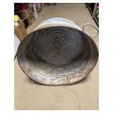 Vintage Metal Wash Tub. 23!inch Diameter
