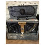 Vintage Zenith Long Distance Radio Untested