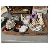 Lot of Assorted Decor Figurines - Nutcracker,