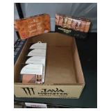 Flat of Makeup Concealer  & Eyeshadow