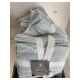 4 - 5pk Grand Luxe Washcloths.