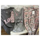 4ct lot. Sleepwear. Ladies. Size XL. 2 sets. 2pr