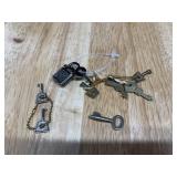 Group Lot Vintage Keys