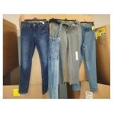 2 Cnt Universal Thread sz 4/ 1 Cnt a New Day Sz 4