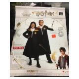 Harry Potter Halloween Costume 
Hogwarts 
One