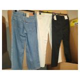 2 Cnt Pants Sz 6 1 Levi/ 1 Universal Thread/1 A