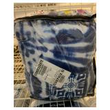 Comforter- unknown size