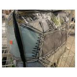 Comforter Set (unknown sz-no label)