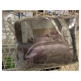 2 pc Comforter Set - single 70 x 90 inches