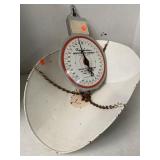 Vintage American Family Hopper Scale.