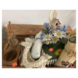 Mixed lot. Incl 24in wood peg shelf.