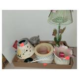 Flat of Tea Light Candle Holders & 1 Warmer