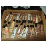 Lot if 24  L.A. Girl Luminous Glow Skin