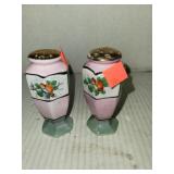 Set of Salt & Pepper Shakers 1 Plug Missing