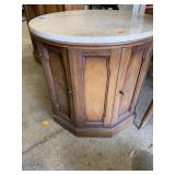 Round End Table w/storage
