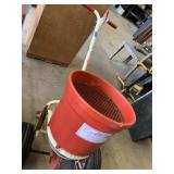 EartWay EV-N-Spred -Broadcasr Spreader