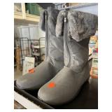 Gray Boots. Size 9.