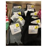 13 pr boys gloves.