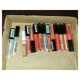Flat of 14 No 7 Lip Glosses