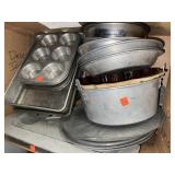 Large Lot of metal bakeware / kitchenware.